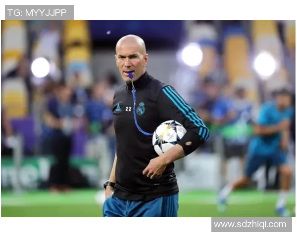 皇马官方宣布齐达内继续执教，新赛季将重振王朝
